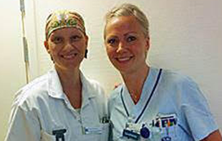 Tina Ahl Jonsson och Linda Lovin tilldelades stipendiet Årets specialistsjuksköterska i kirurgisk vård 2015.