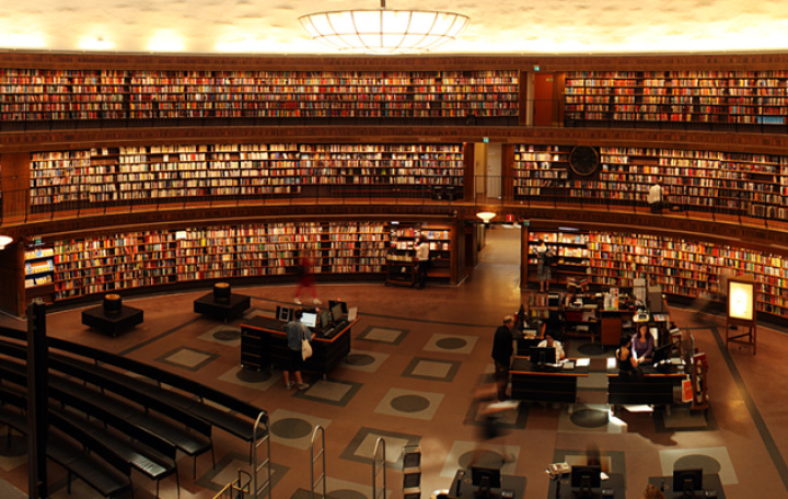 Bibliotek. Bild av Pexels från Pixabay.