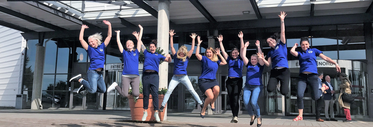 NFSK's styrelse utanför entrén till Kirurgiveckan i Jönköping 2017.